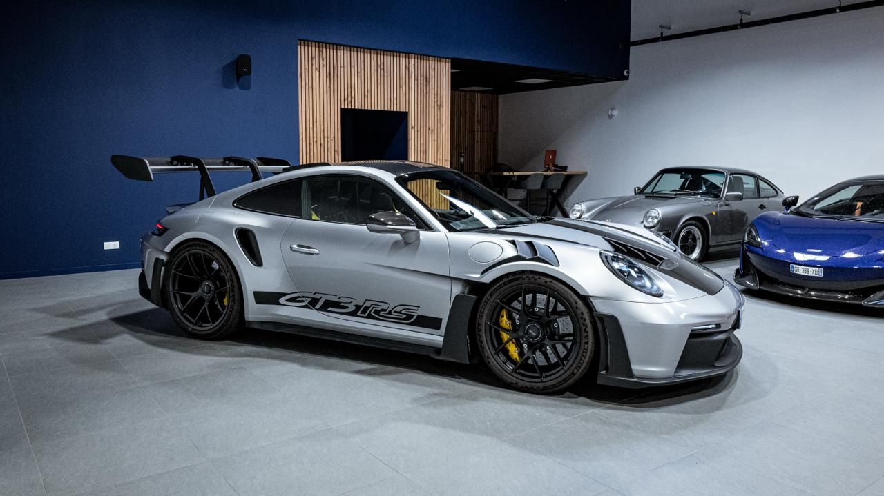 Porsche 911 GT3 RS de profil