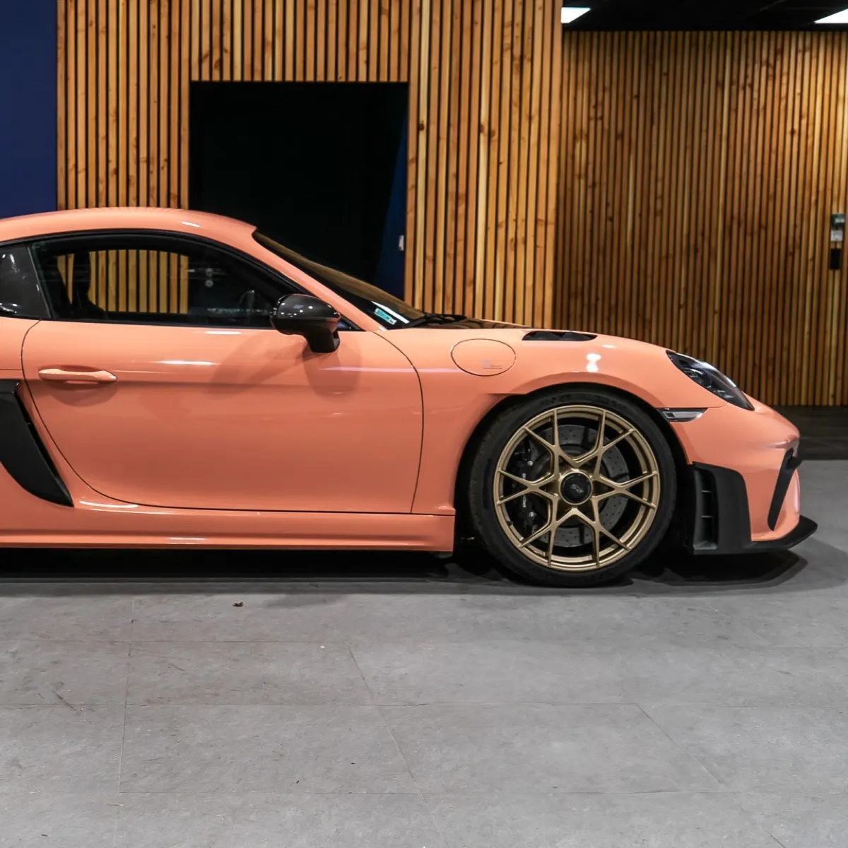 Profil Porsche GT4 RS — showroom Sportivo